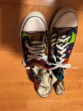 Converse All-Star sneakers in batik print canvas men’s size 9.5